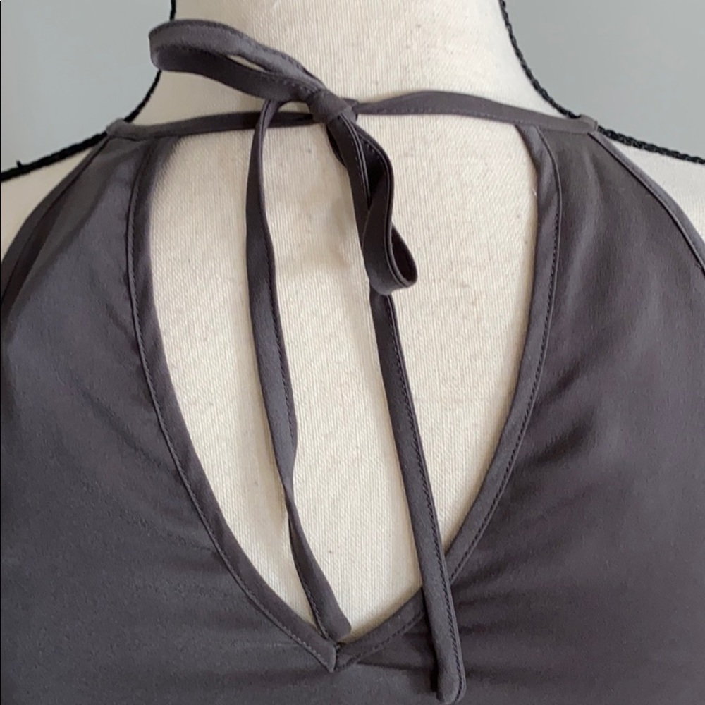 Gray Guess Satin Ruffle Tank - Picture 4 of 5